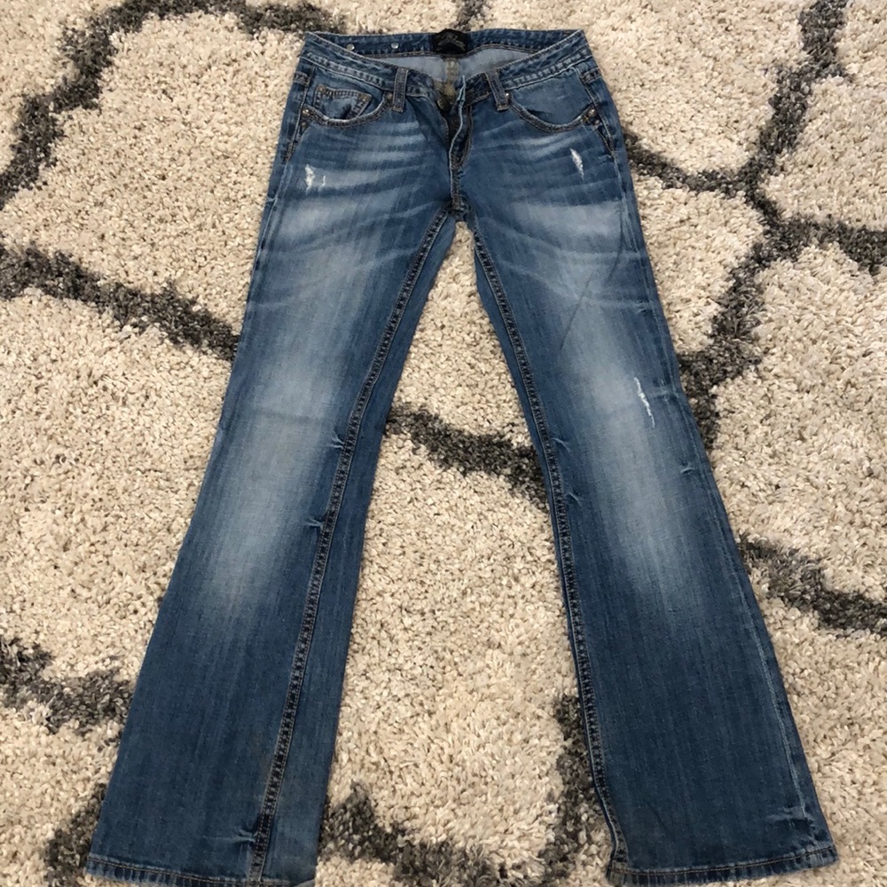 BOOTCUT JEANS